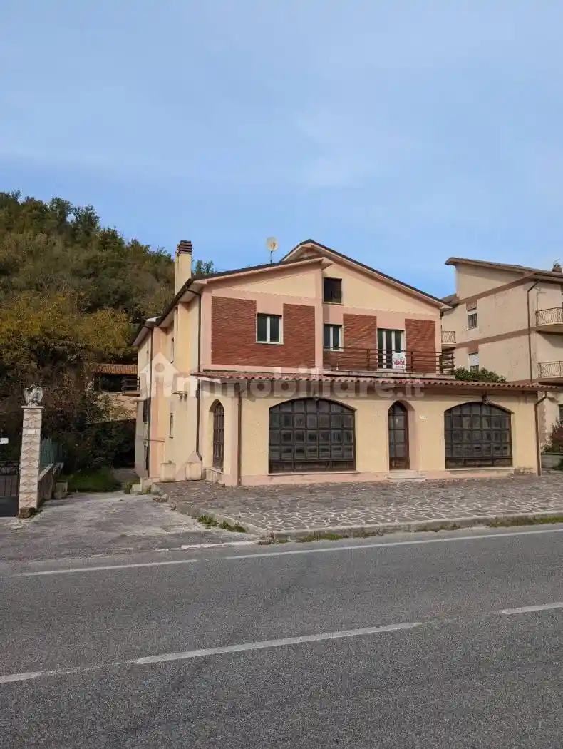 Palazzo - Edificio in Vendita - foto 2