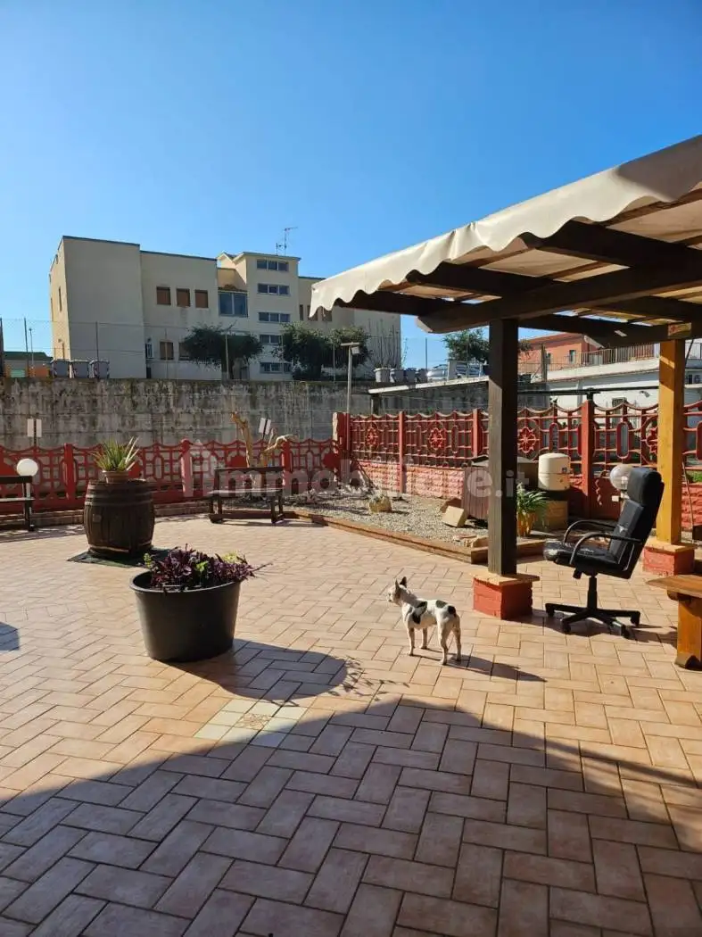 Villa in affitto a Latina