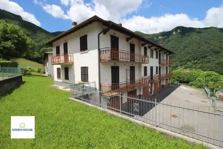 Appartamento in vendita a Sant'Omobono Terme