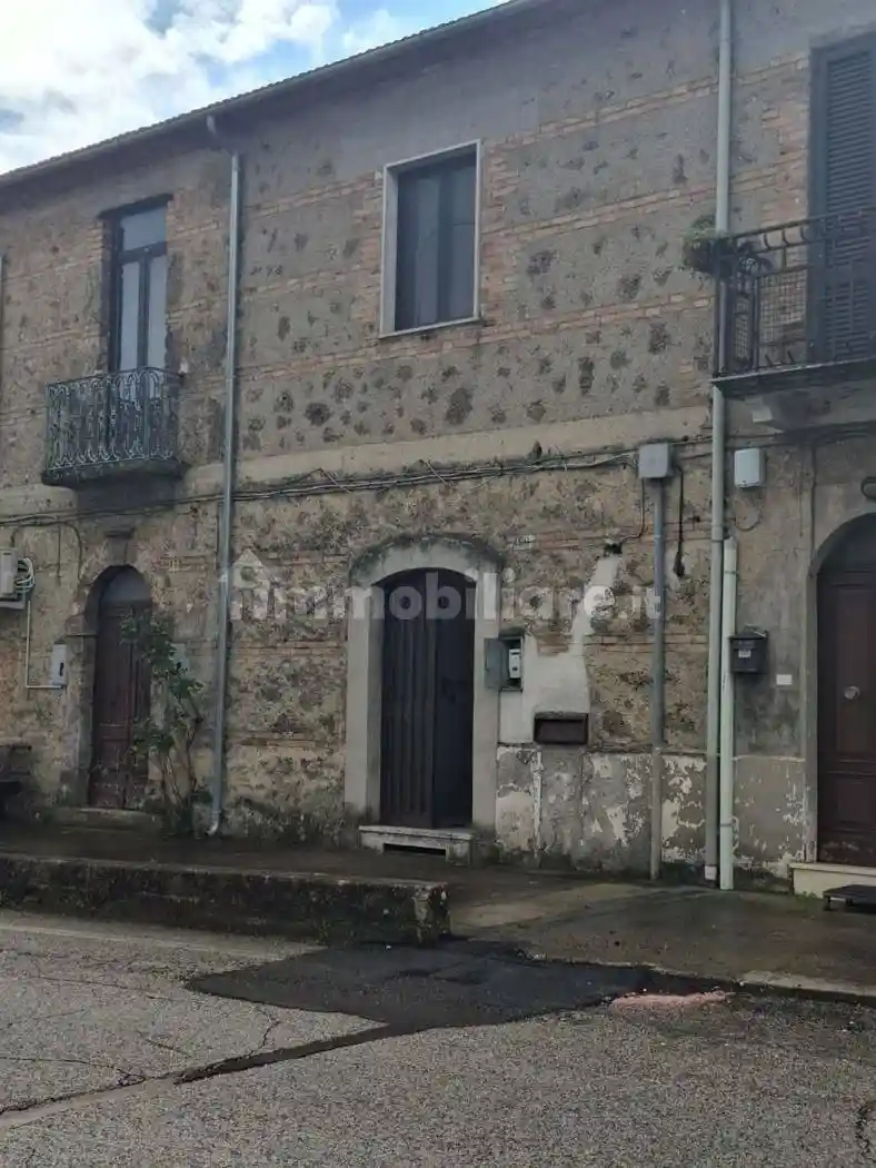 Casa indipendente in vendita a Isola del Liri
