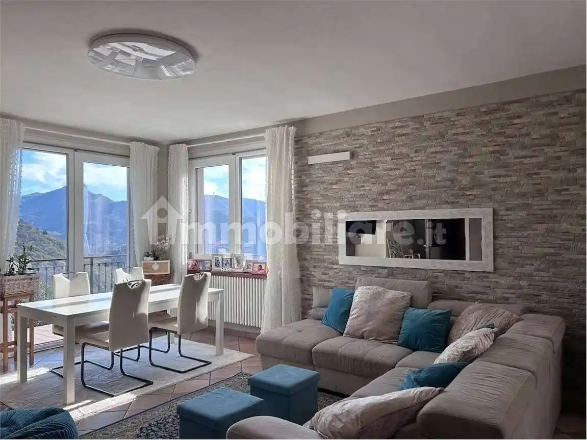 Villa in vendita a Sormano