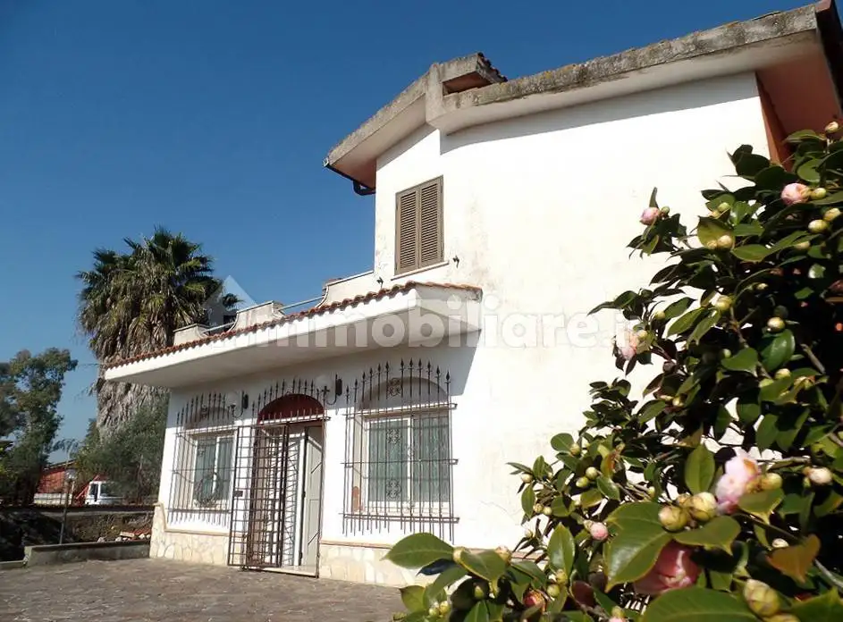 Villa in vendita a Aprilia