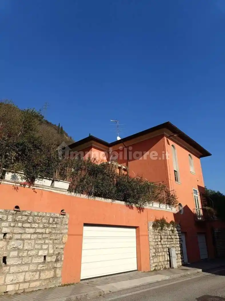 Villa in vendita a Brescia