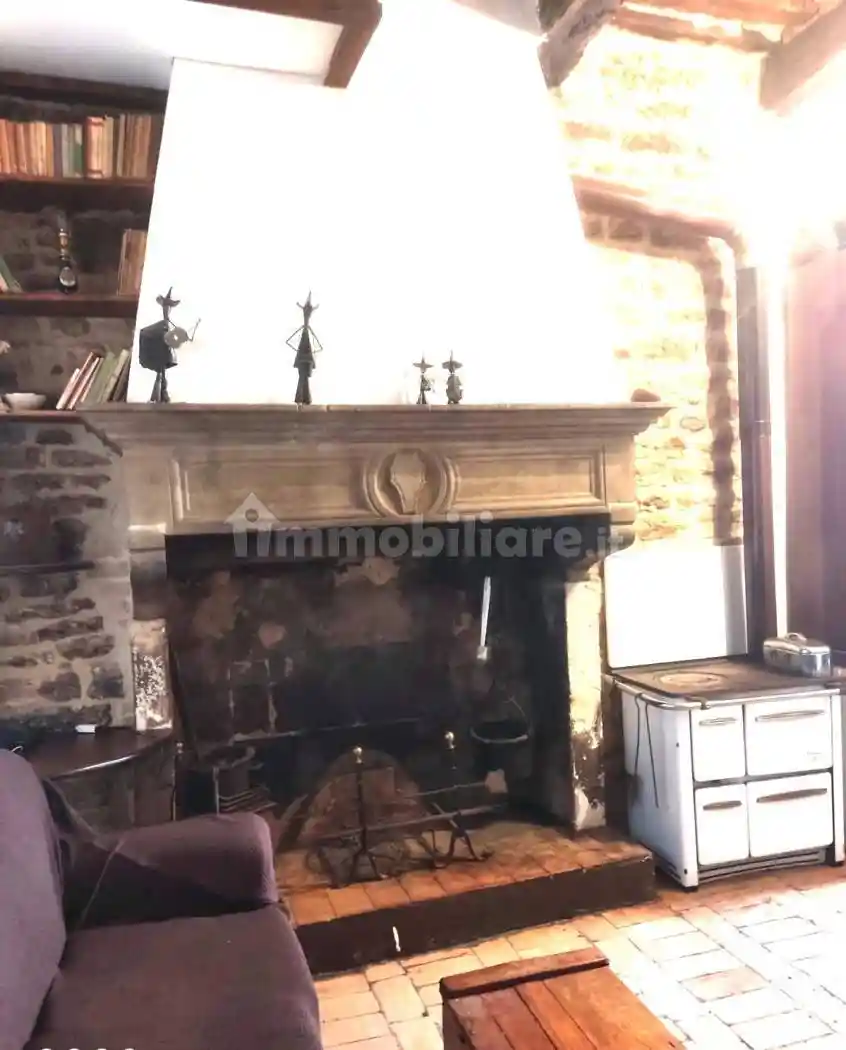 Casa indipendente in vendita a Pergola