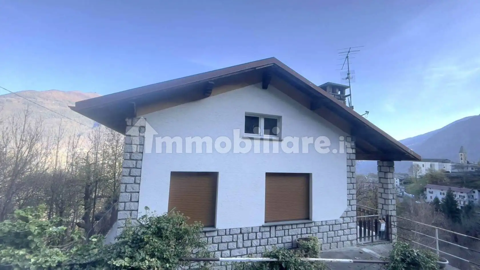 Villa in vendita a Castello dell'Acqua