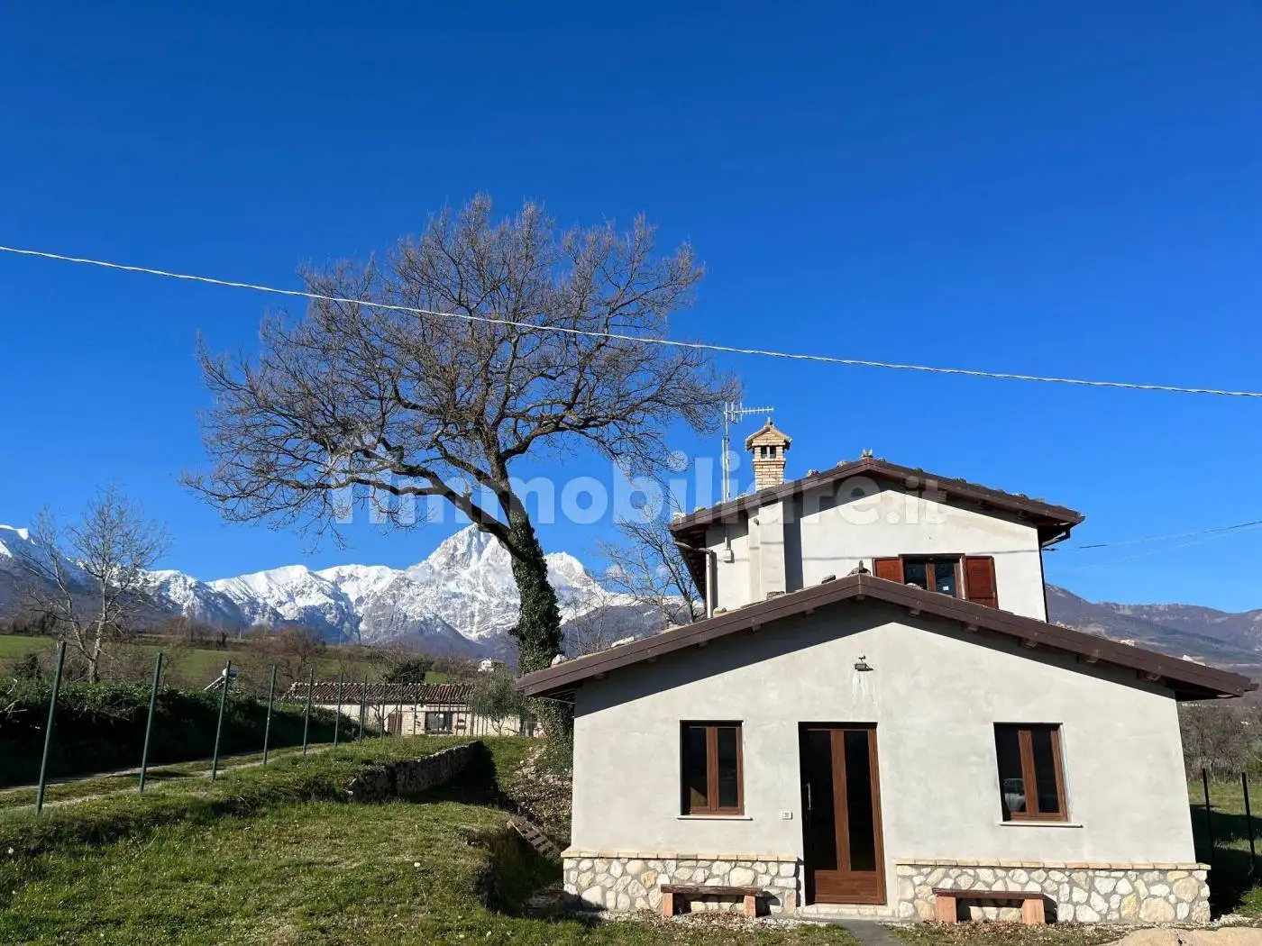 Villa in vendita a Castelli