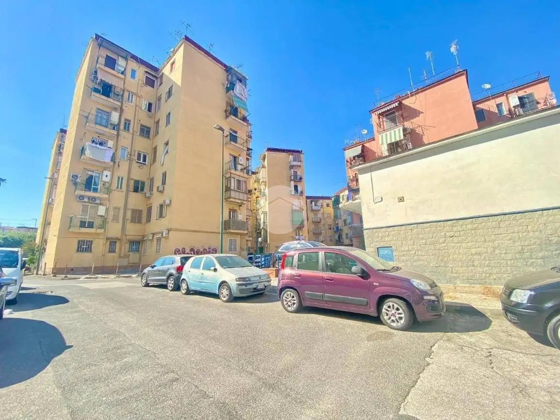 Appartamento in vendita a Napoli