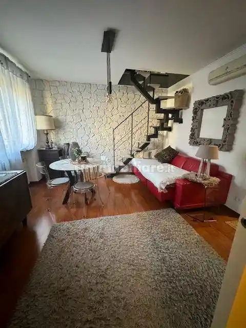 Appartamento in vendita a Lacchiarella