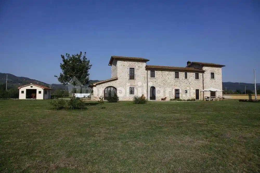 Villa in vendita a Monsummano Terme