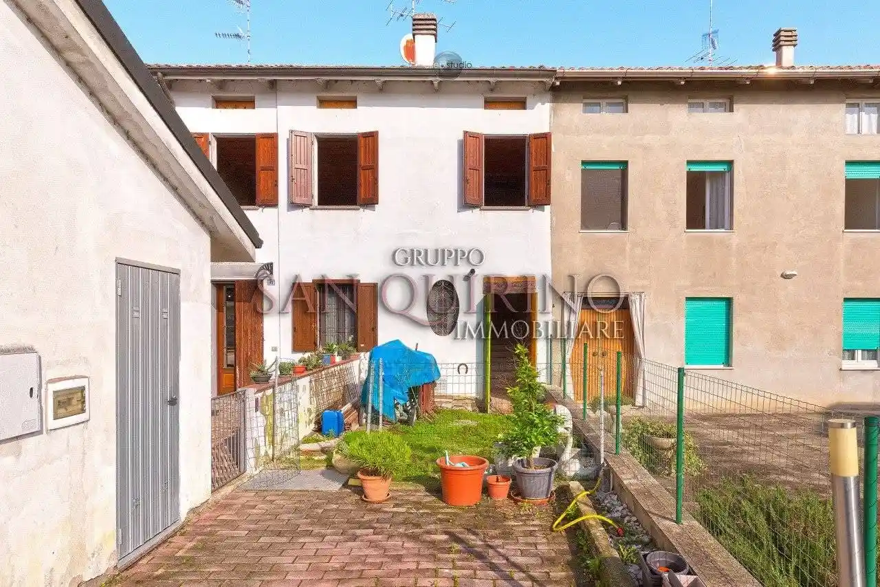 Villa in vendita a Gualtieri