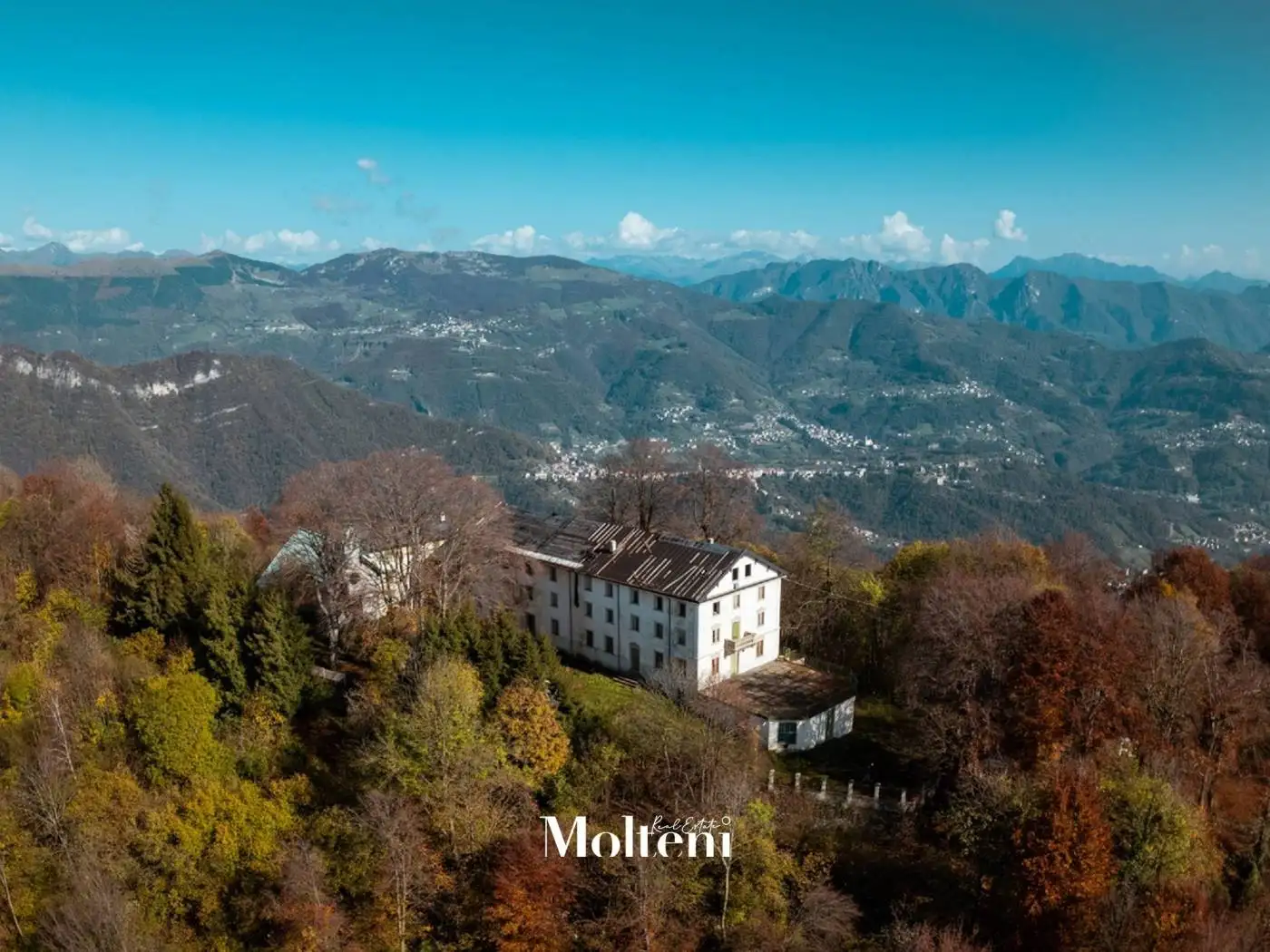 Villa in vendita a Carenno