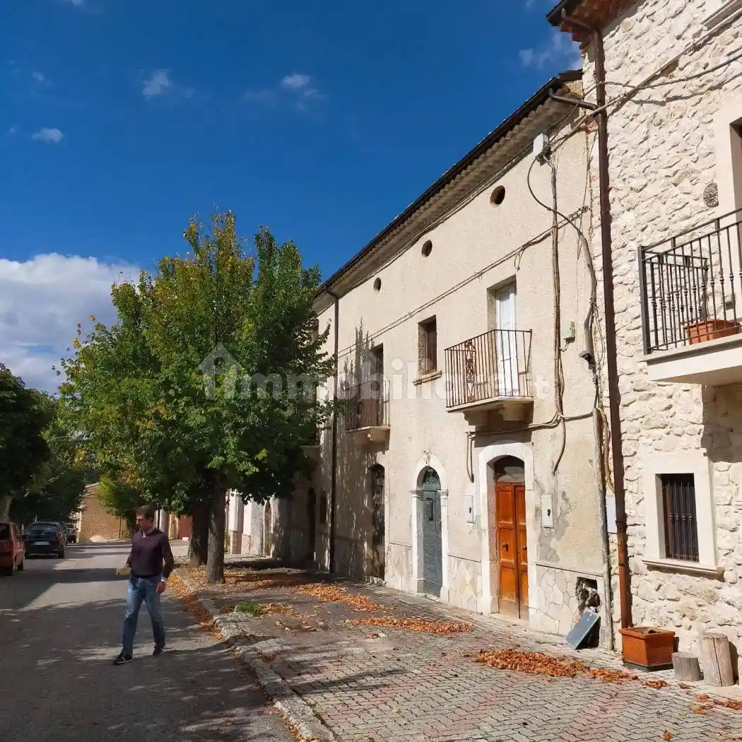 Casa indipendente in vendita a Cansano