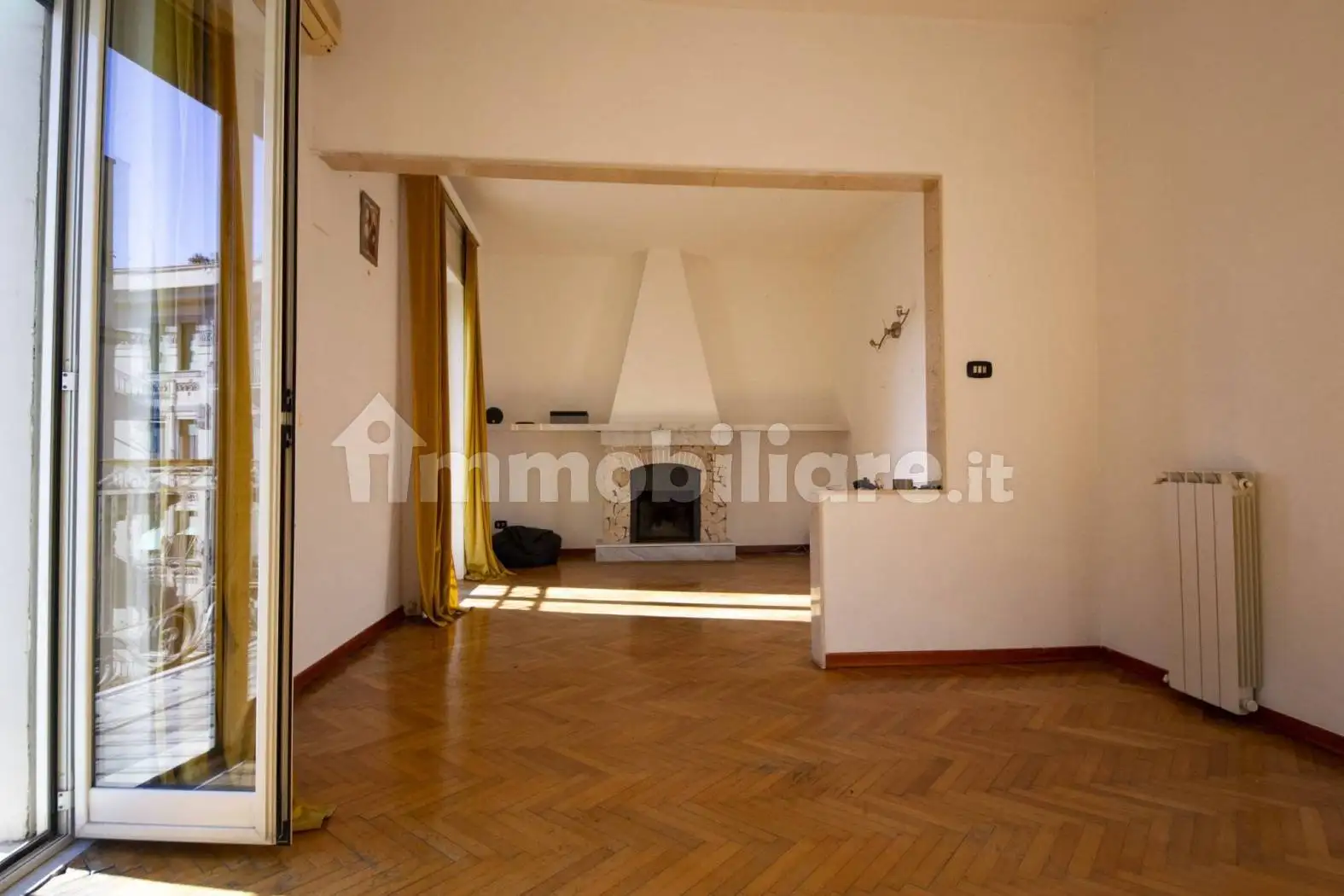 Appartamento in affitto a Napoli