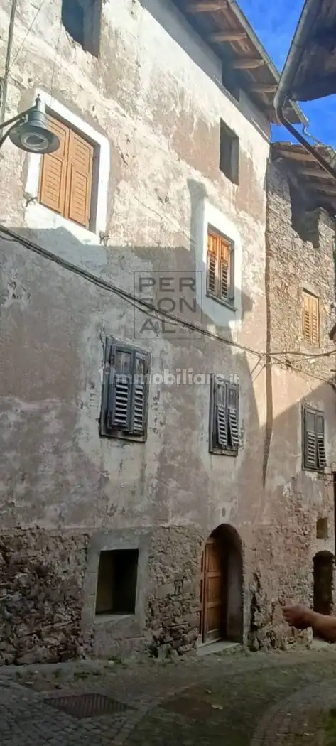 Rustico - Casale in vendita a Cembra Lisignago