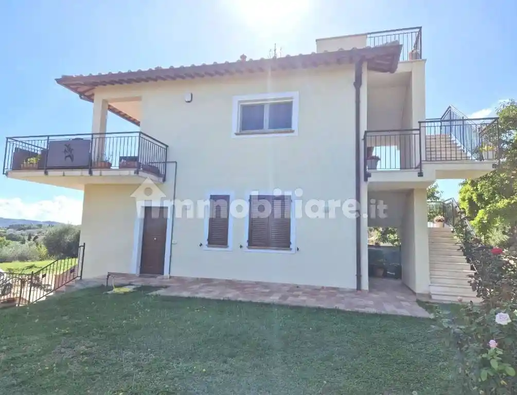 Casa indipendente in vendita a Castiglione del Lago