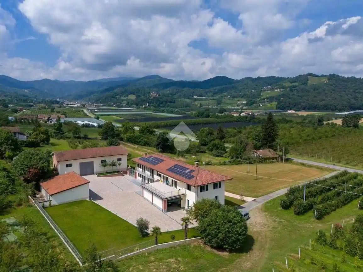 Villa in vendita a Saluzzo