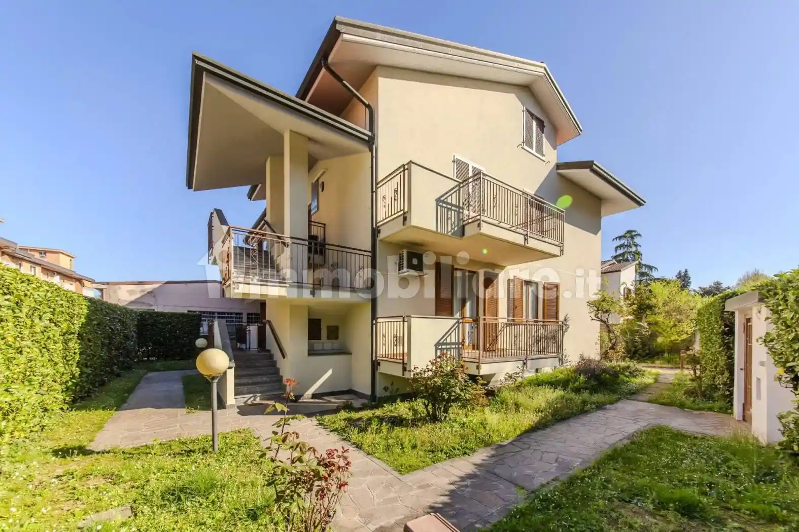 Appartamento in vendita a Arese