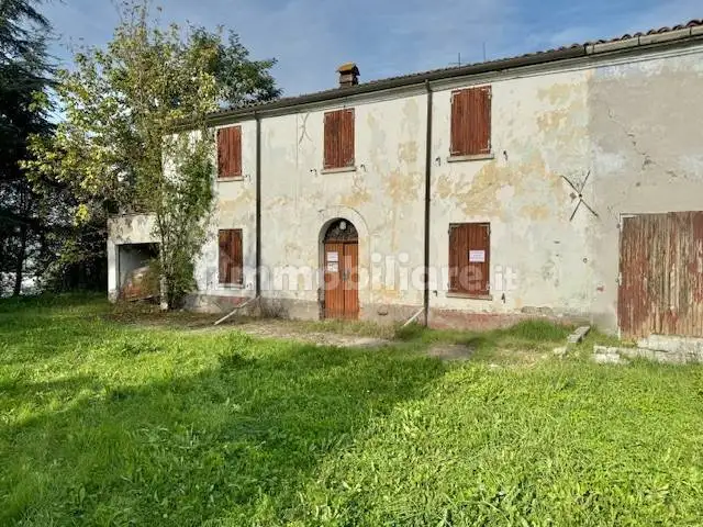 Rustico - Casale in vendita a Roncofreddo