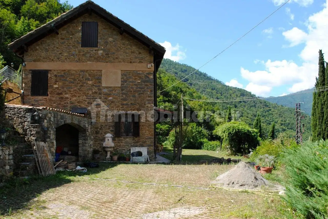 Villa in vendita a Castel Vittorio