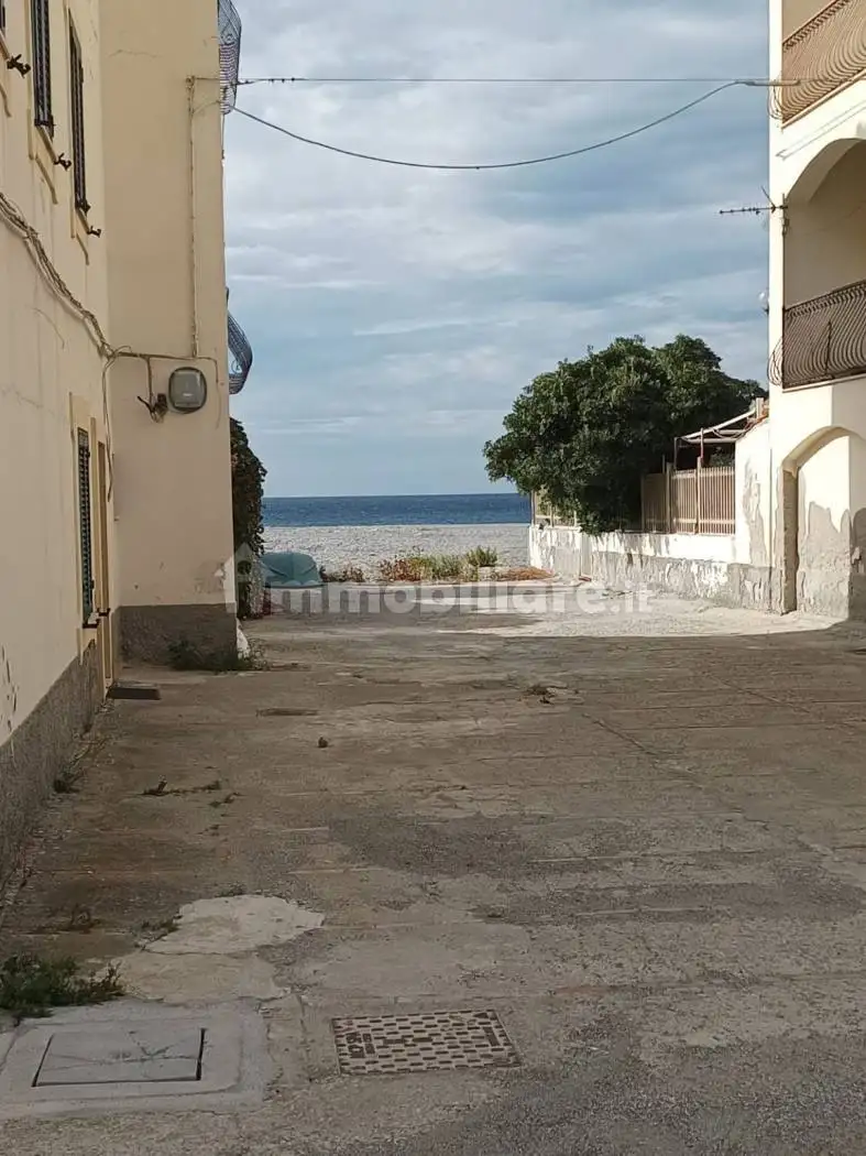 Appartamento in vendita a Falerna