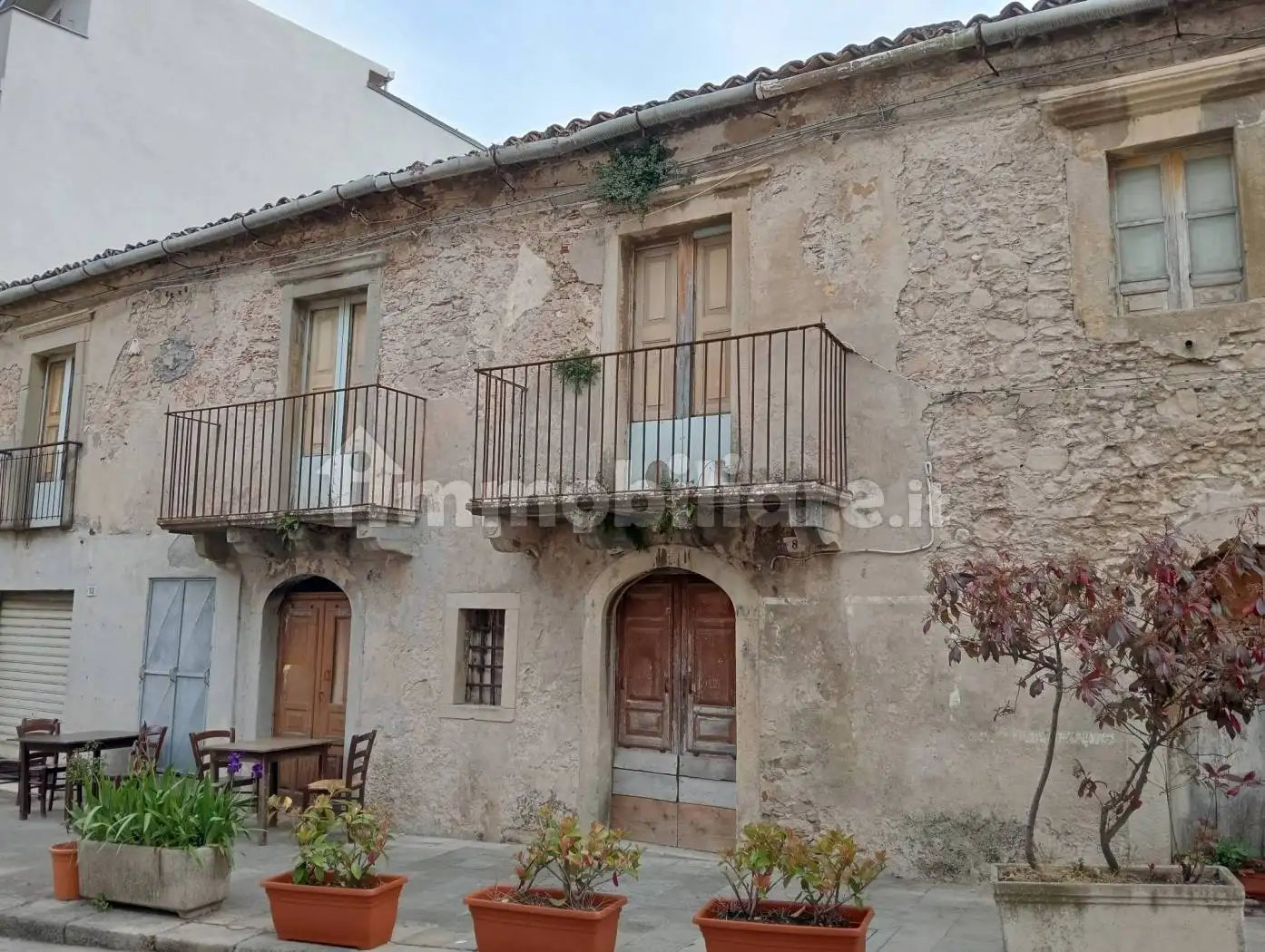 Palazzo - Edificio in vendita a Montalbano Elicona