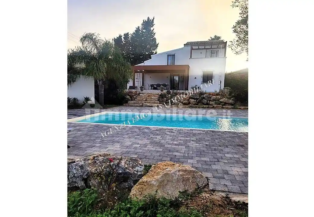 Villa in vendita a Castellammare del Golfo