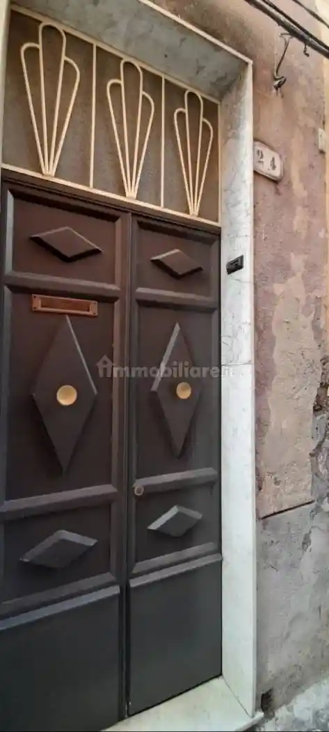 Casa indipendente in vendita a Adrano