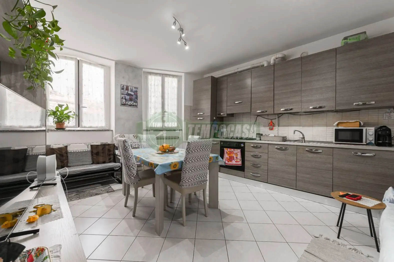 Appartamento in vendita a Aicurzio