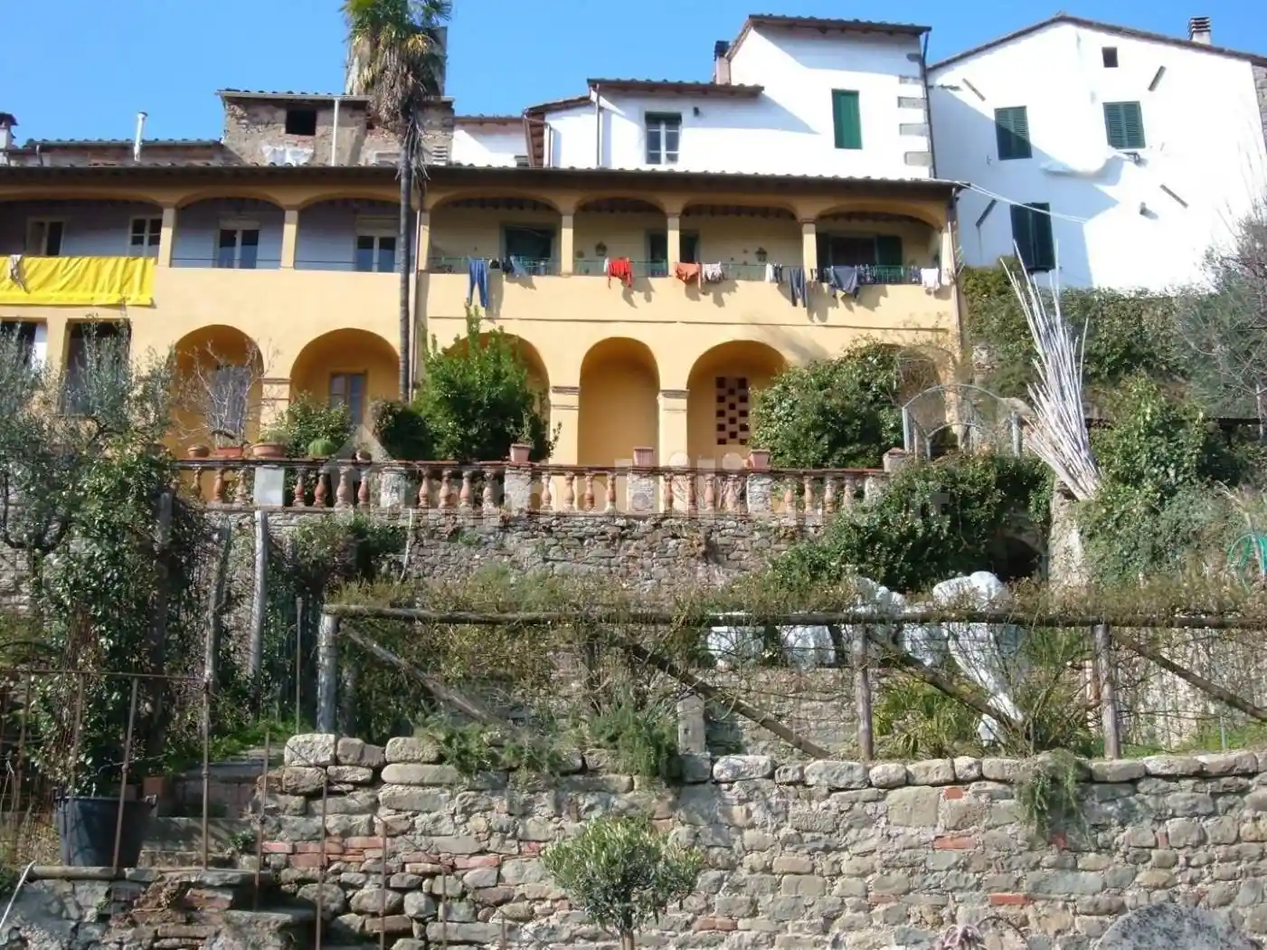 Casa indipendente in vendita a Villa Basilica