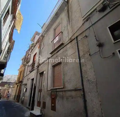 Appartamento in vendita a Bronte