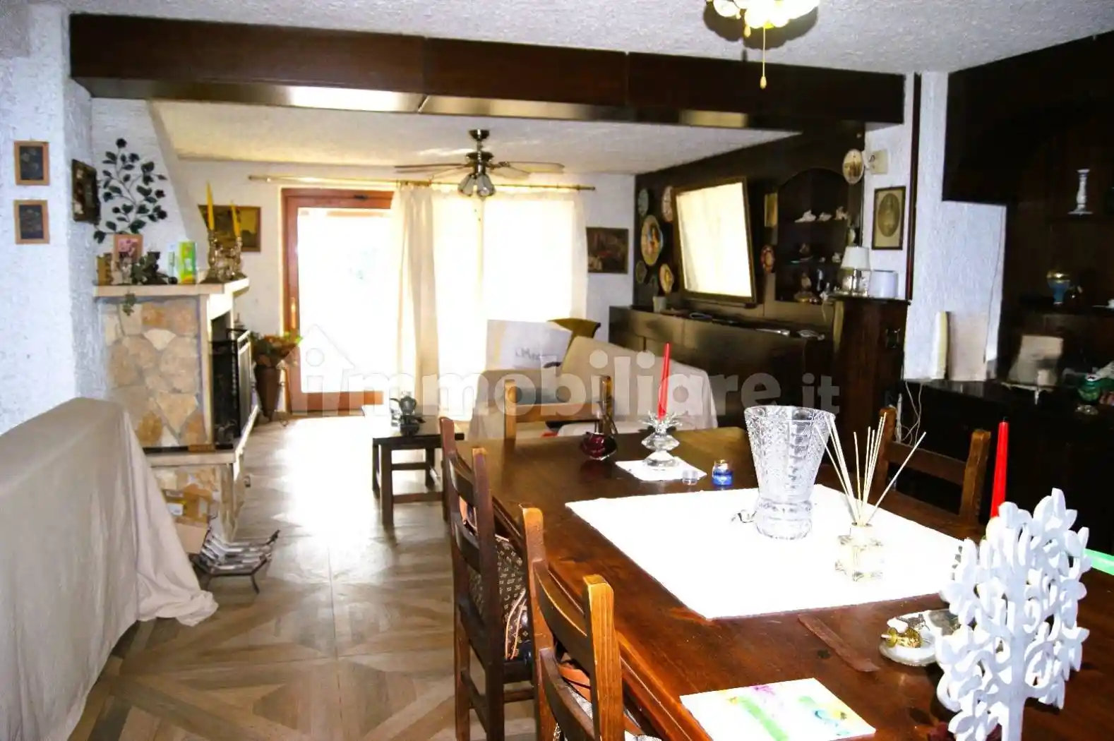 Villa unifamiliare via della Chioma di Berenice 5, Parco Azzurro, Guidonia Montecelio - foto 2