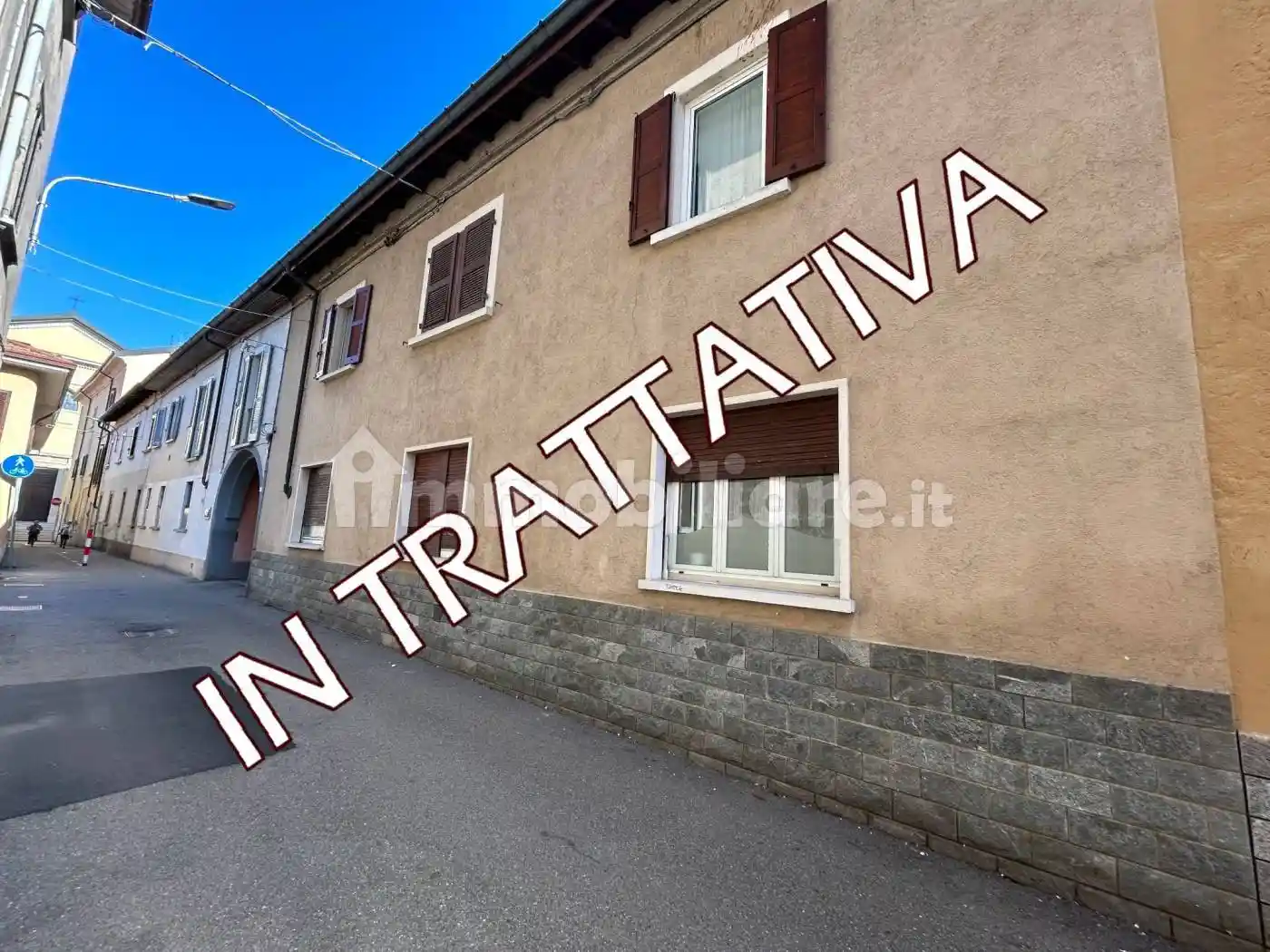 Casa indipendente in vendita a Vedano Olona