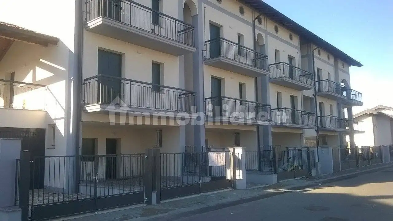 Appartamento via Saint Christo en Jarez 7, Brembio - foto 4