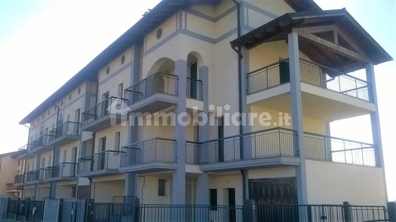 Appartamento via Saint Christo en Jarez 7, Brembio - foto 5