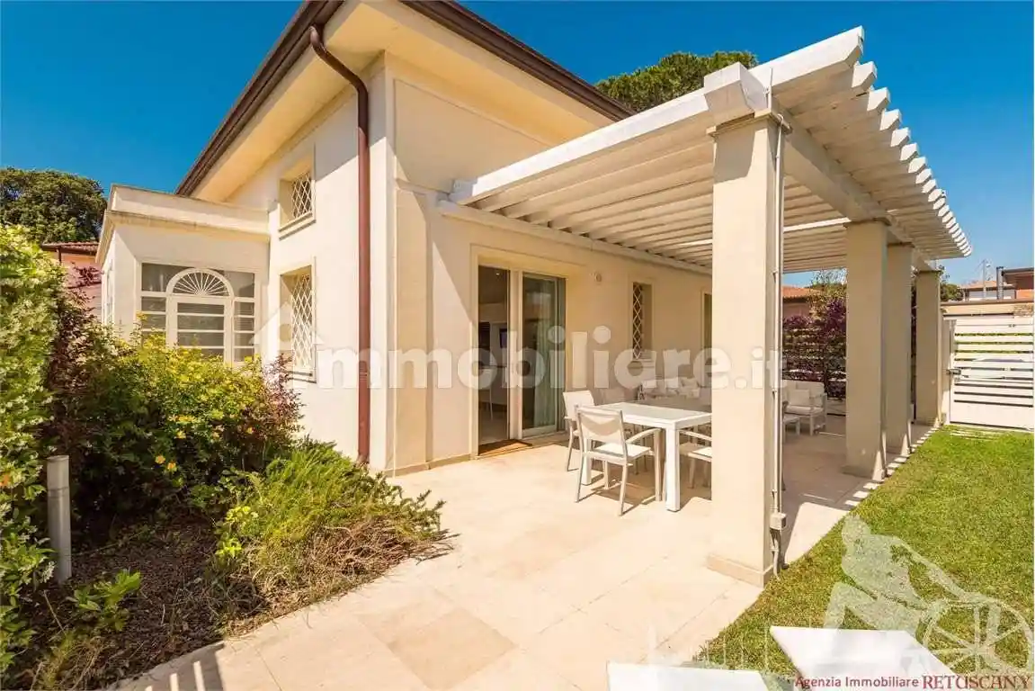 Villa in affitto a Forte dei Marmi