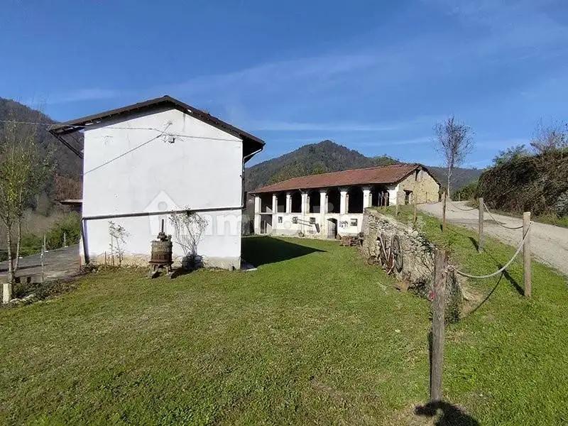 Rustico, da ristrutturare, 530 m², Bosia - foto 2