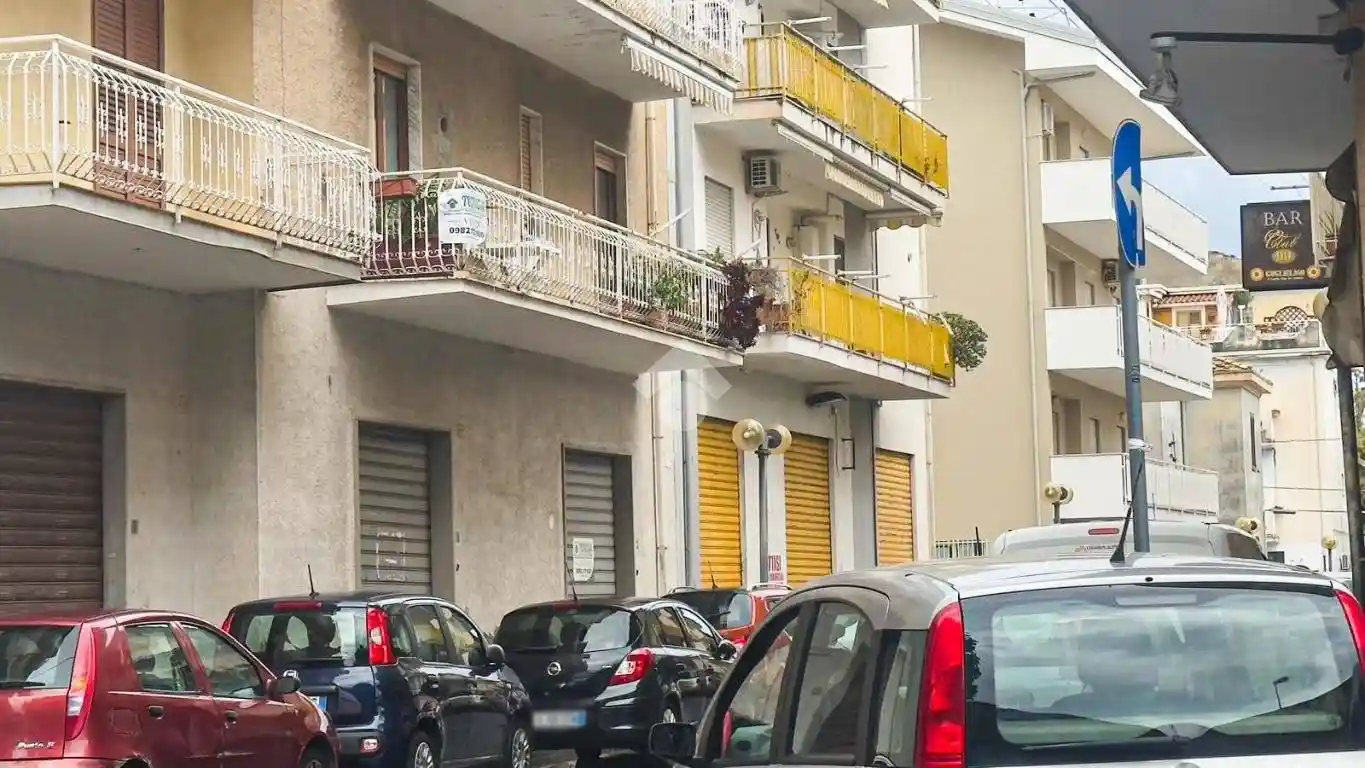 Quadrilocale via Amalfi 41, Centro, Amantea - foto 2
