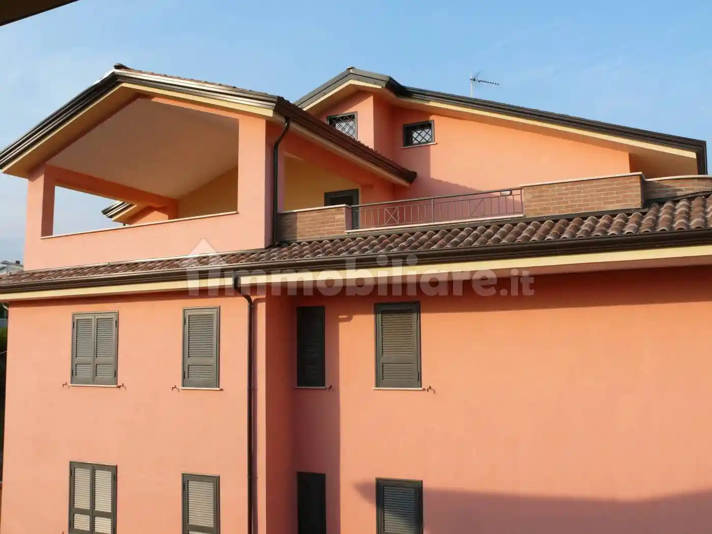 Attico nuovo, 90 m², Dugenta - foto 2