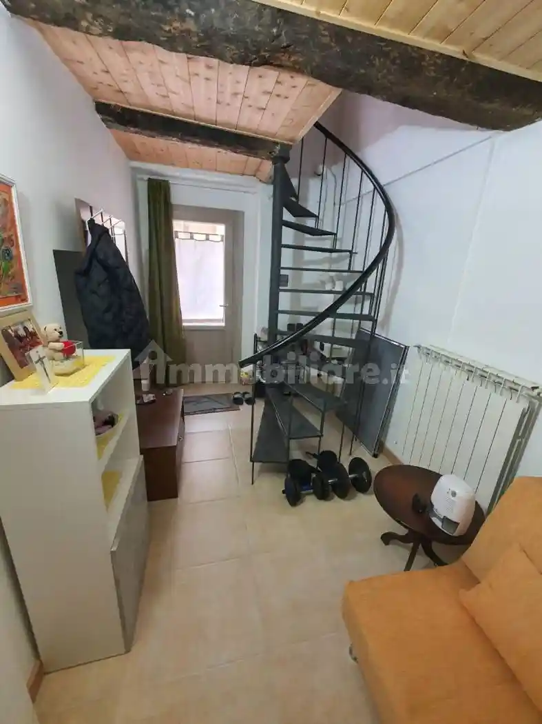 Casa indipendente in affitto a Bojano