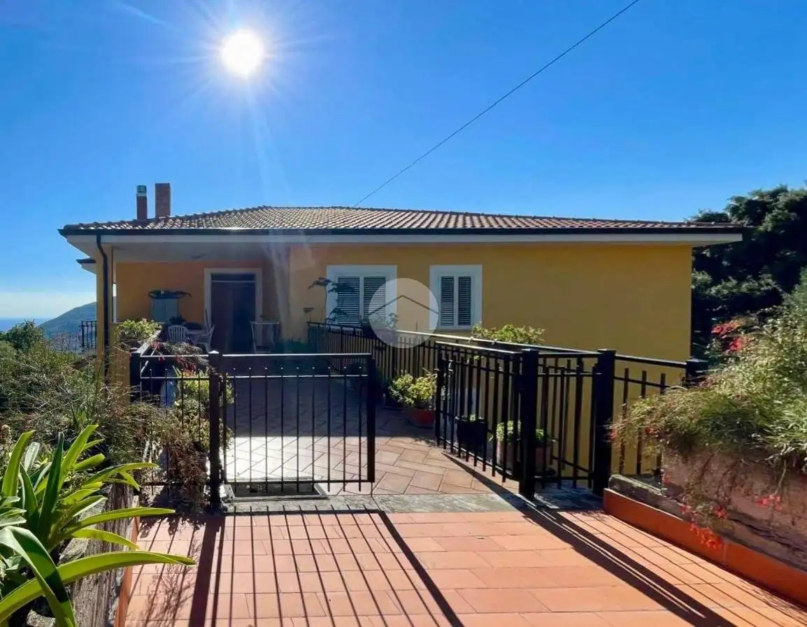 Villa in vendita a San Giovanni a Piro