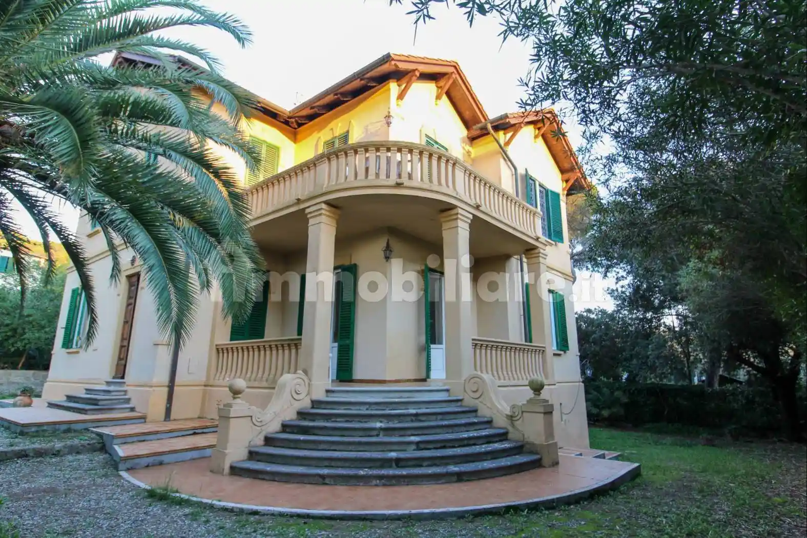 Villa in vendita a Livorno