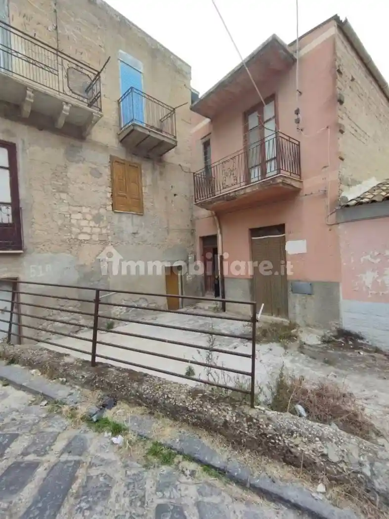 Palazzo - Edificio in vendita a Licata