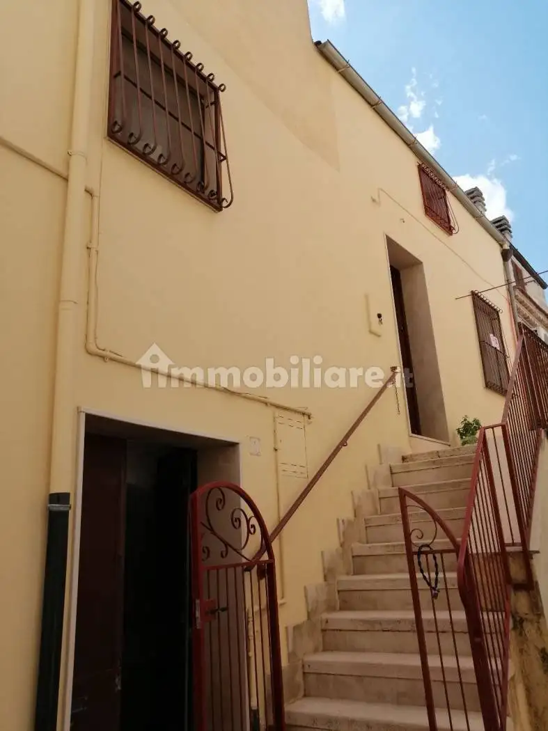 Casa indipendente in vendita a Lavello