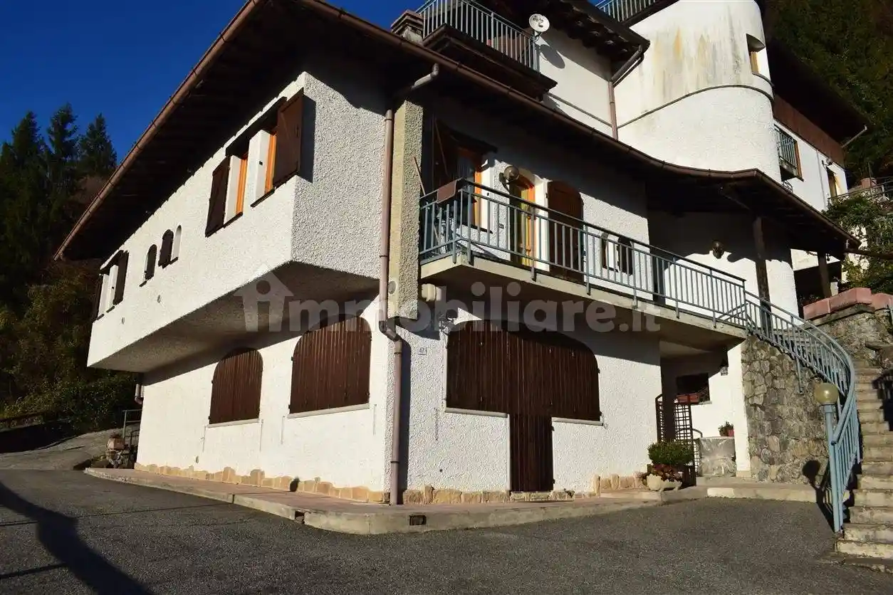 Appartamento in vendita a Serina