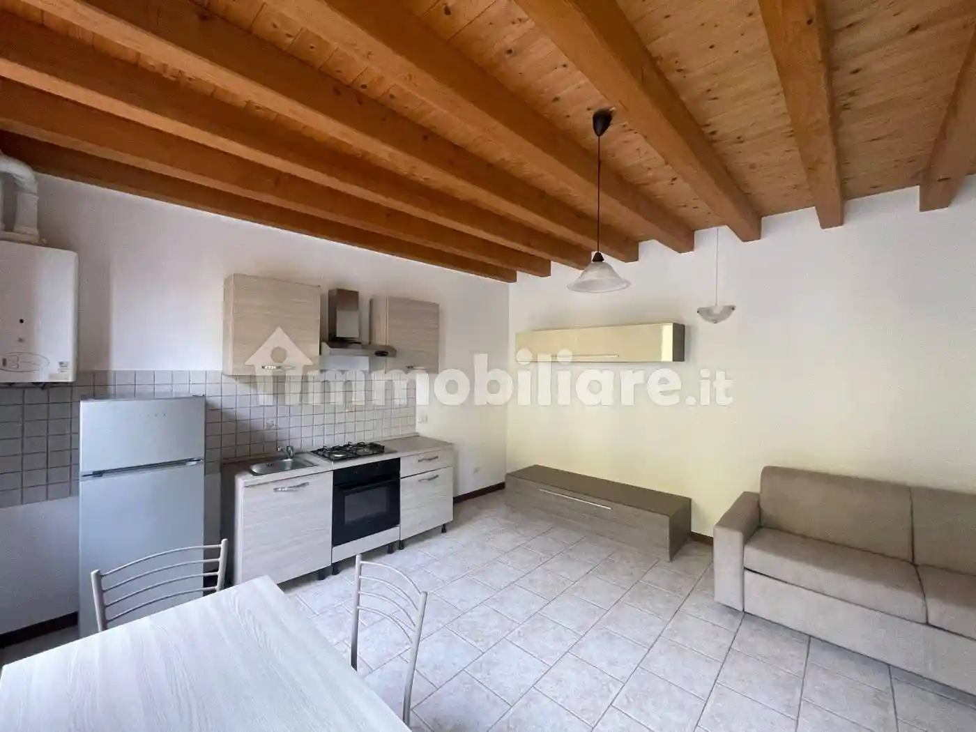 Monolocale via Giuseppe Garibaldi 56, Centro, Capergnanica - foto 2