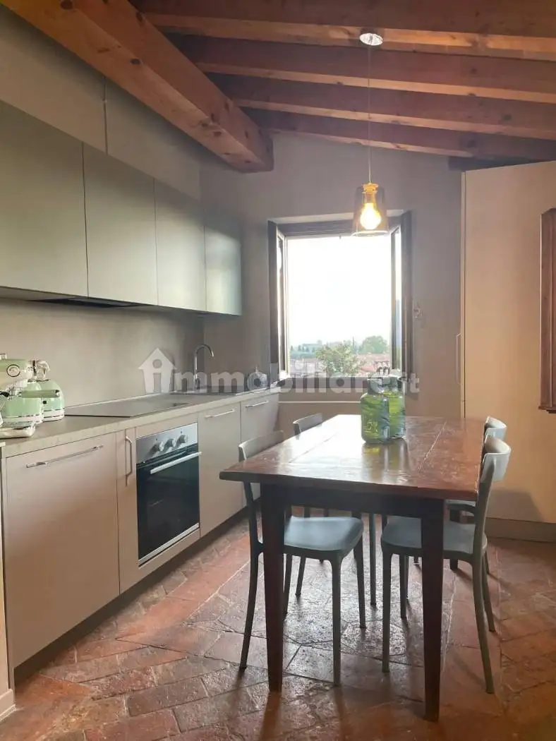 Appartamento in affitto a Corte Franca