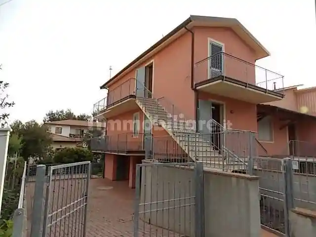 Appartamento in vendita a Rosignano Marittimo