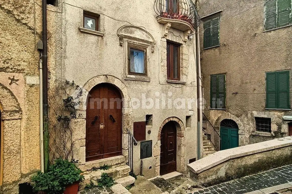 Appartamento in vendita a Acuto