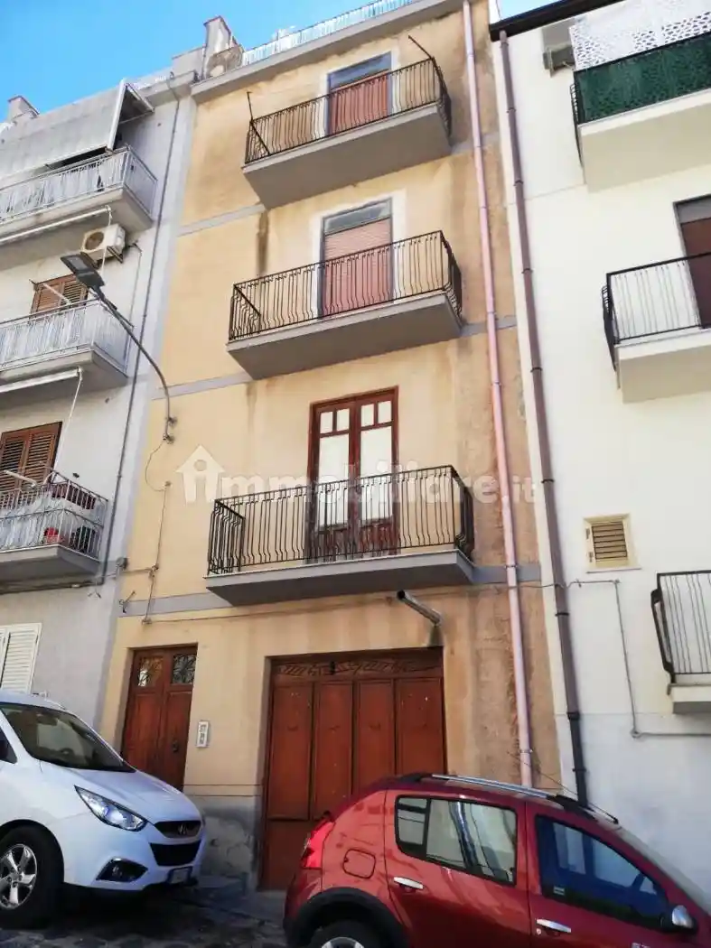 Palazzo - Edificio in Vendita - foto 2