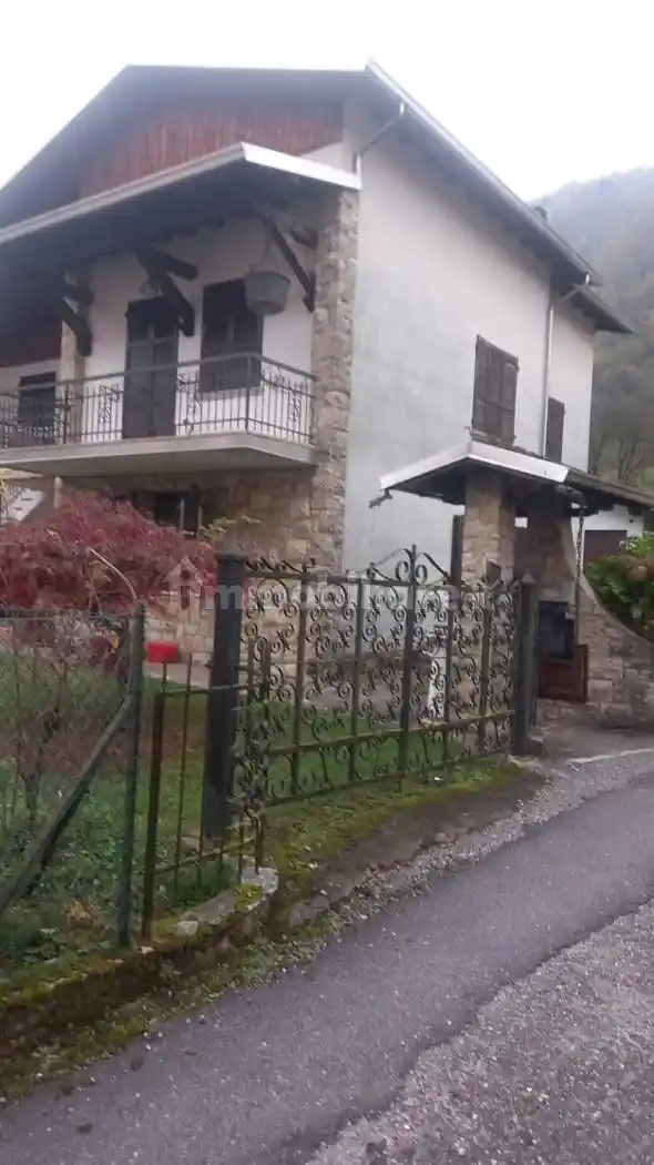 Villa in vendita a Vestone